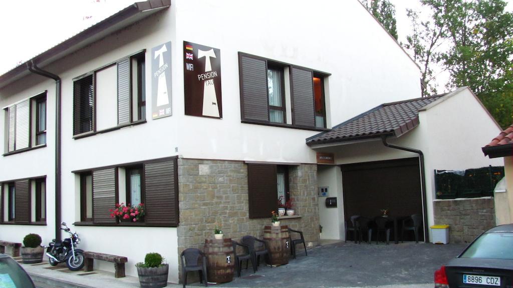 Casa Tau Guest House Larrasoana Exterior photo